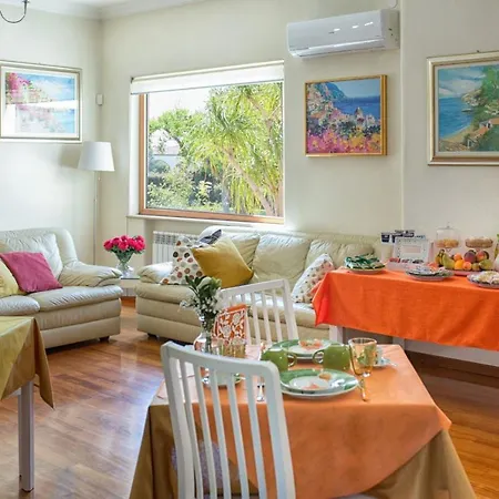 住宿加早餐酒店 Samilu'